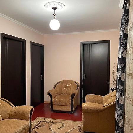 guesthouse MEGI Mestia Eksteriør billede