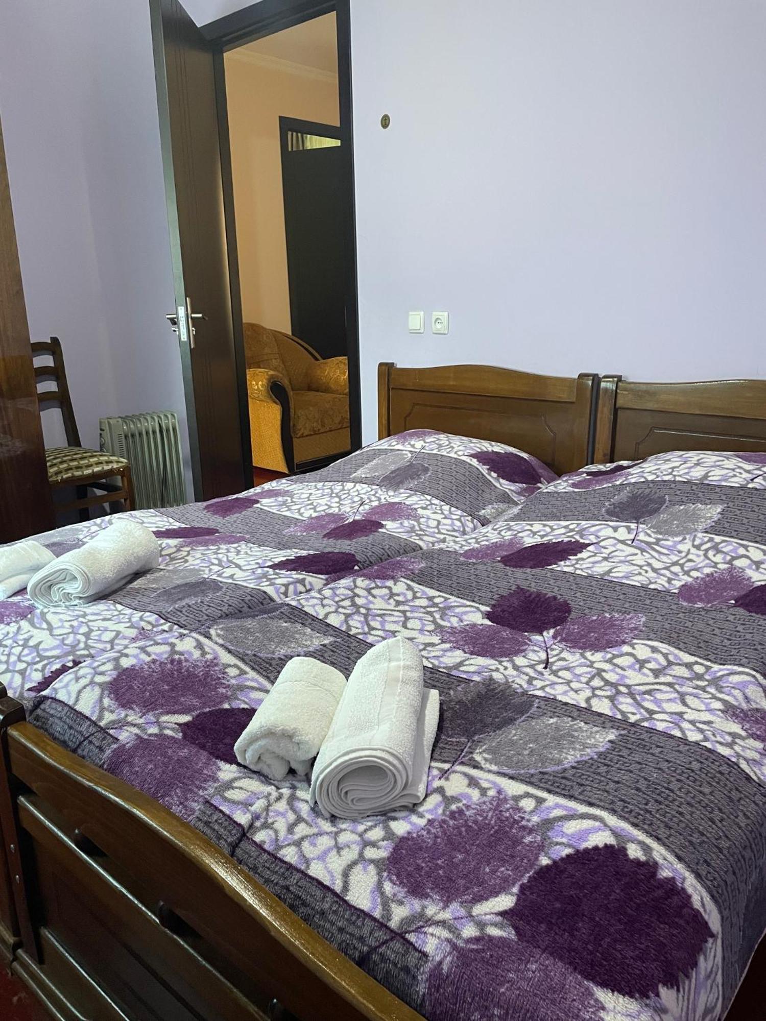 guesthouse MEGI Mestia Eksteriør billede